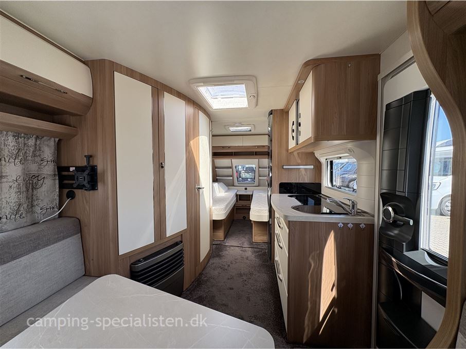 Hobby De Luxe 495 UL DK line